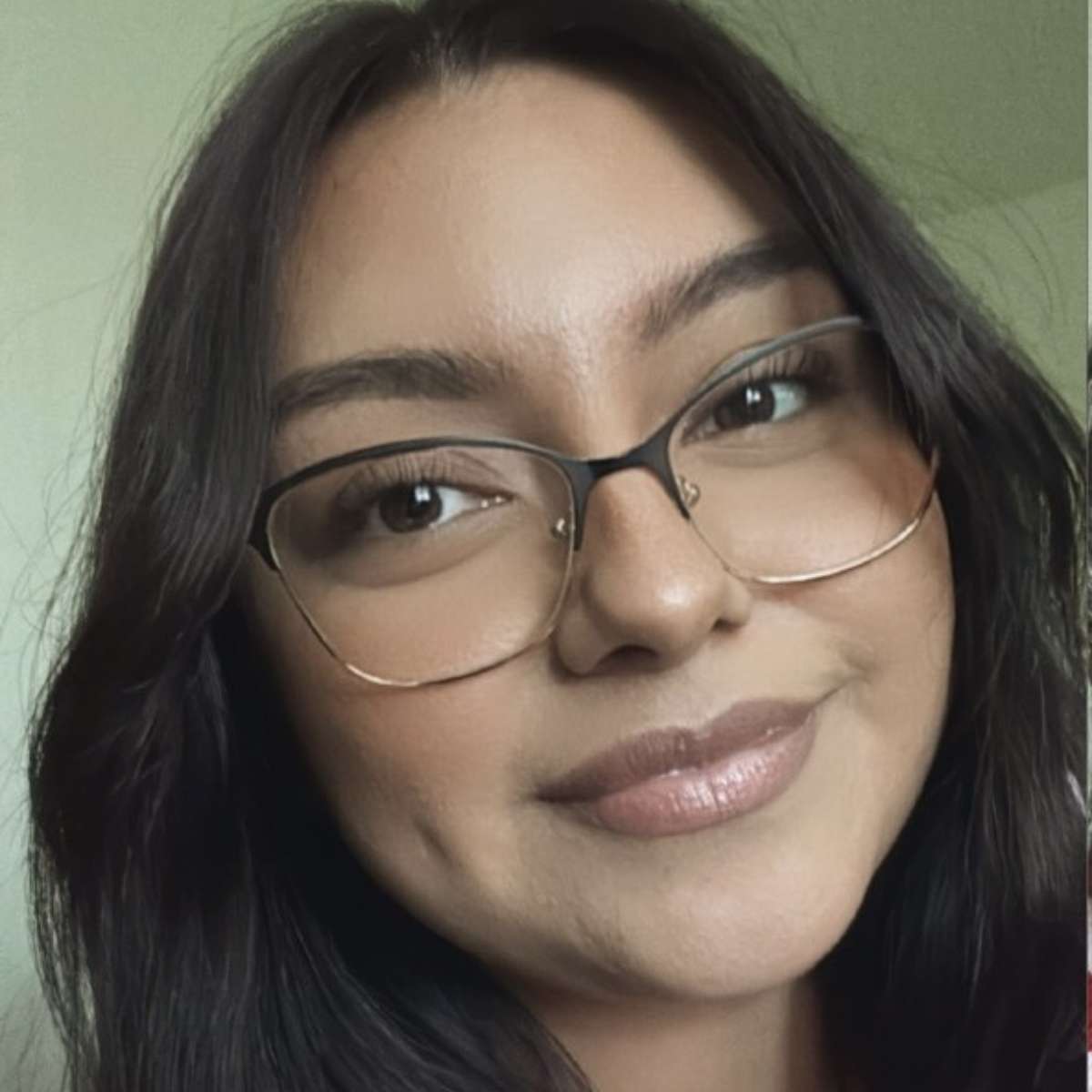 Profile picture of Crystal Varela, Pet Care Assistant