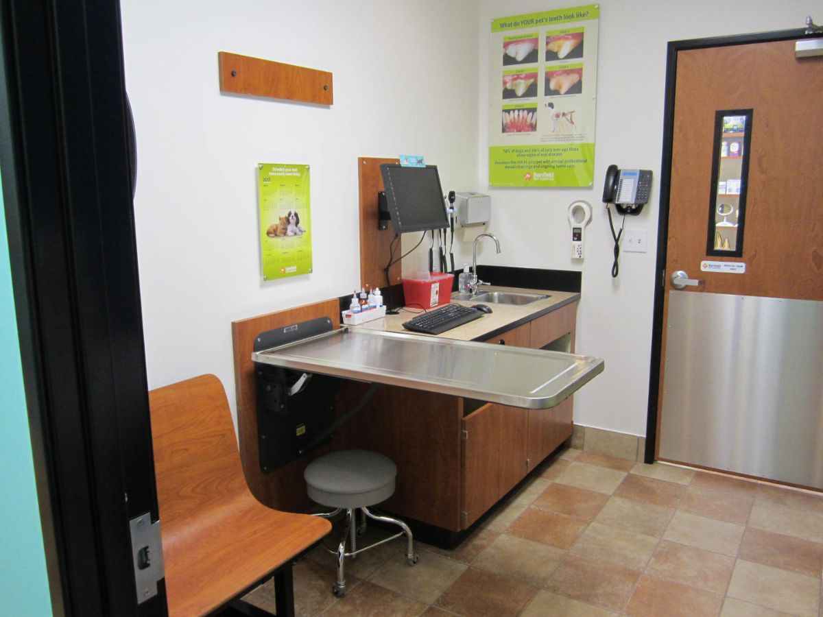 Inside view of a Frederick North Banfield exam room