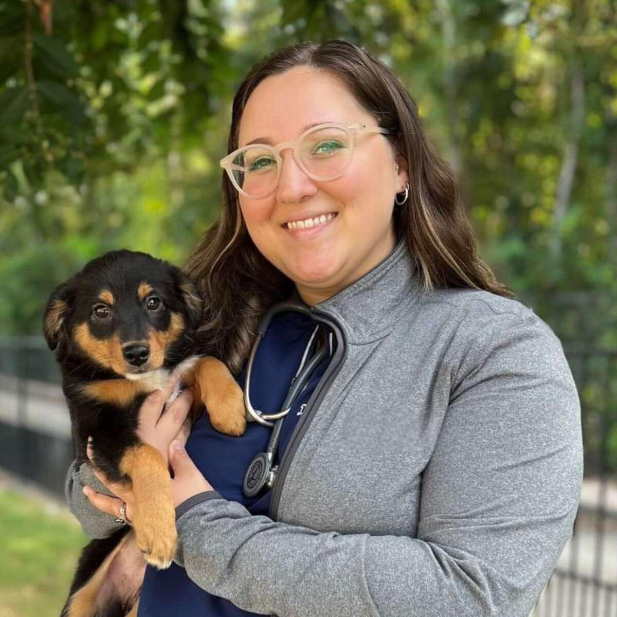 Profile picture of Chloe Ross, DVM, Veterinarian