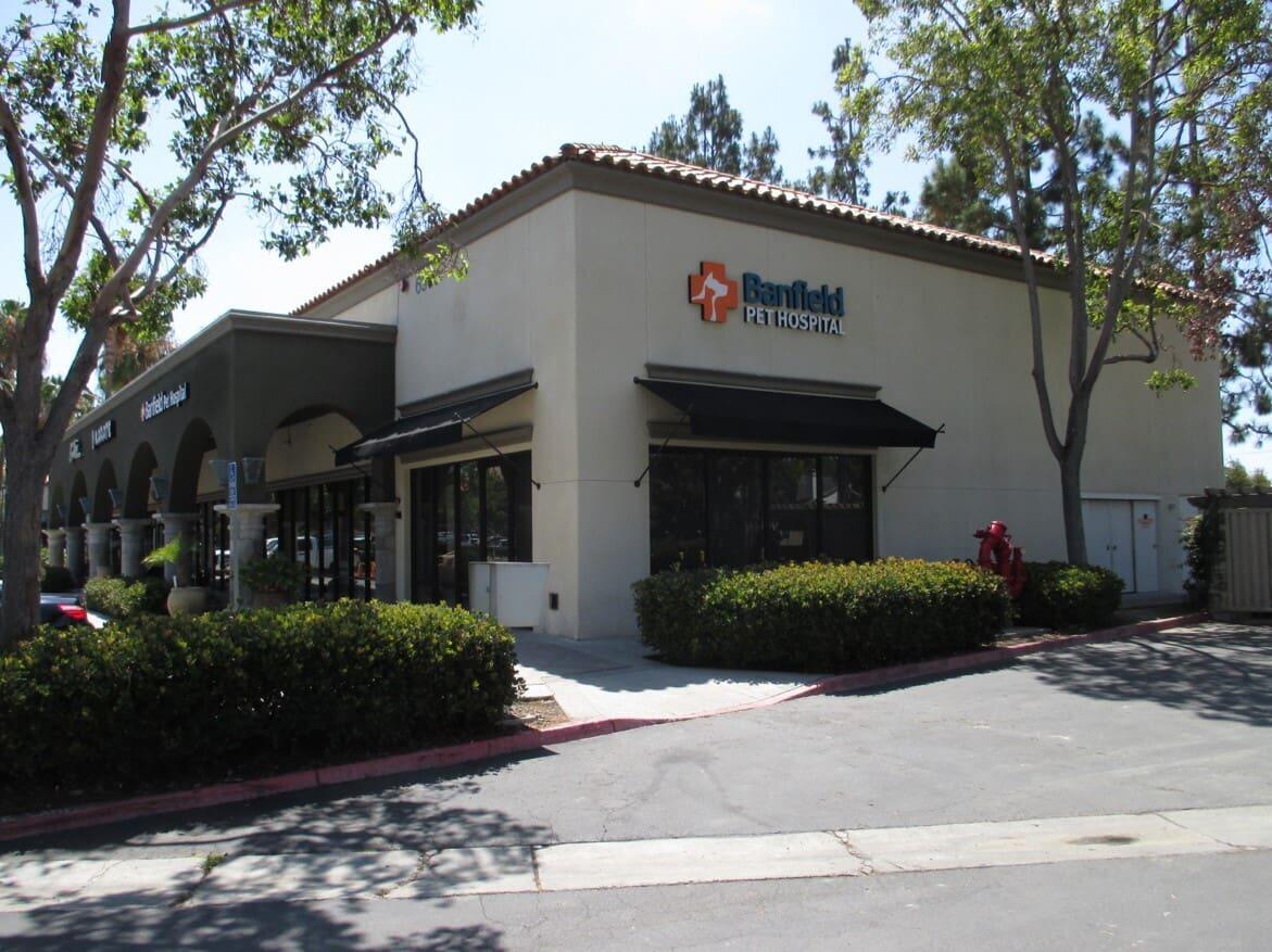 Banfield Pet Hospital: Carlsbad exterior